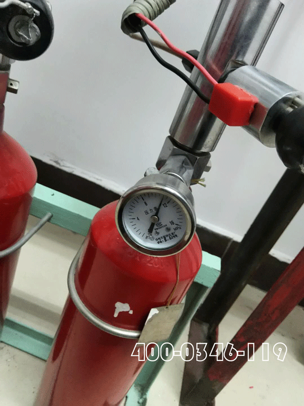 安裝二氧化碳氣體滅火系統通常會使用哪種啟動方式?